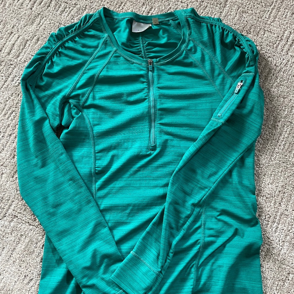 Athleta 1/2 zip performance top